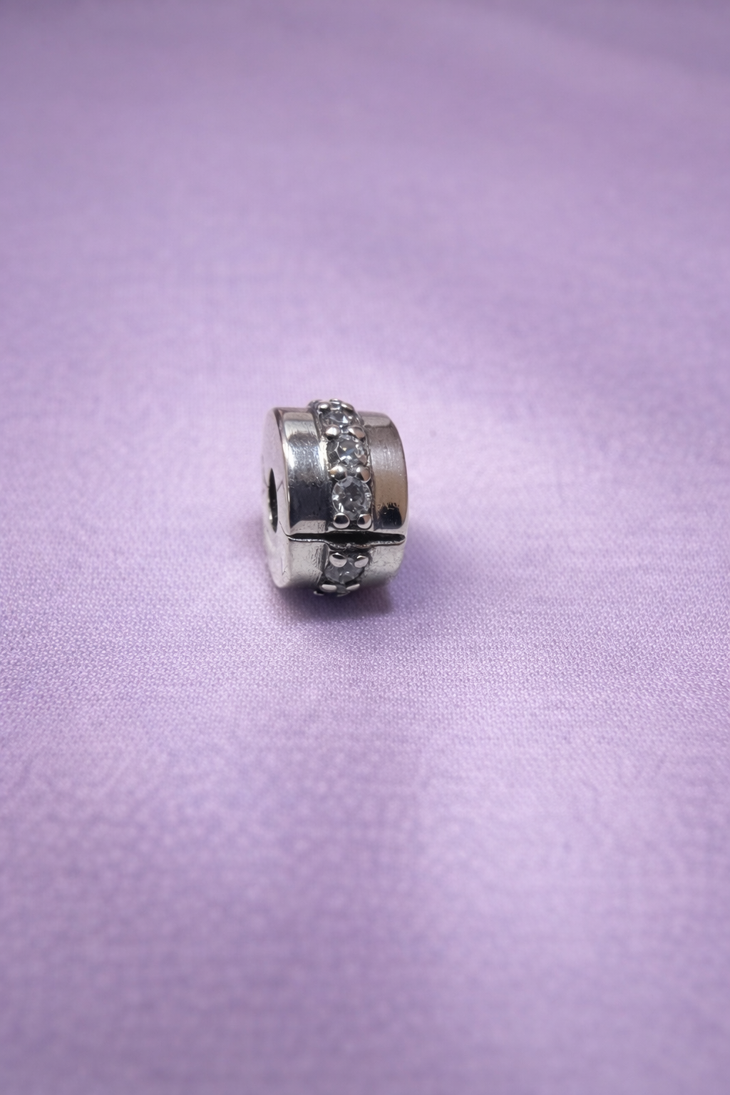 Charm Separador con Zirconias