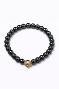 Pulsera de cuentas negras con dije de felino