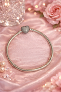 Pulsera broche de corazón