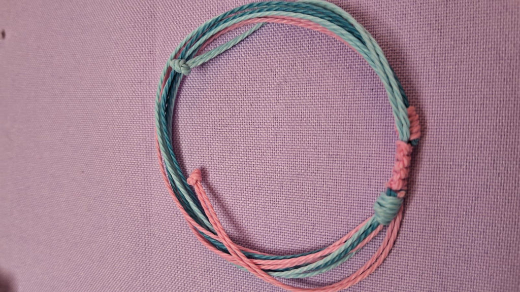 Pulsera ajustable de hilo encerado