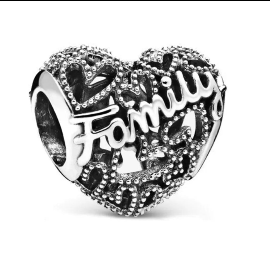 Charm “Familia”