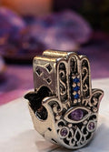 Charm Mano de Fátima con Amatista