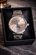 Reloj plateado para caballero